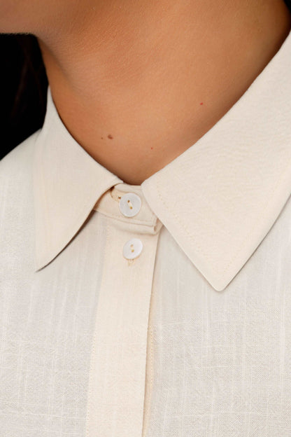 pure-cotton-shirt-in-light-colour-classical-style-slow-fashion-premium-quality-pearl-buttons-no-plastic